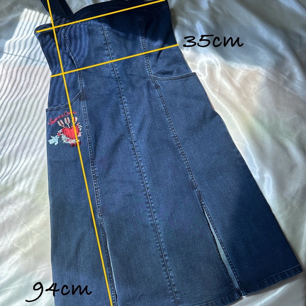 Stylish Denim Dress with Embroidered Detail
